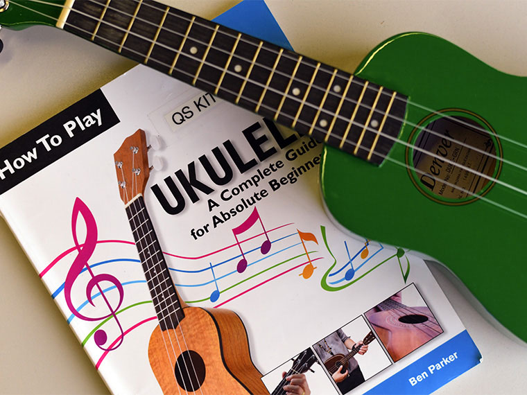 how to play ukulele kit