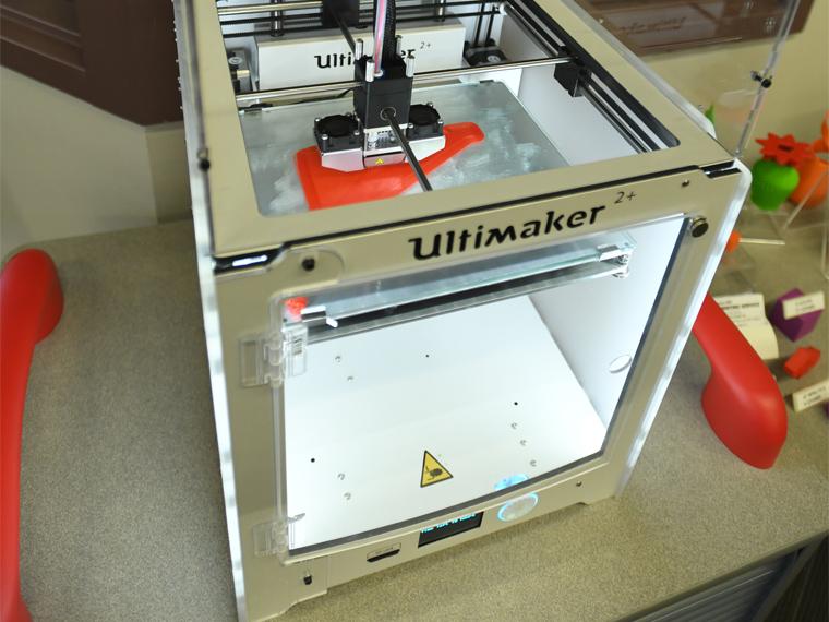 A photograph of a 3D printer called the Ultimaker 2