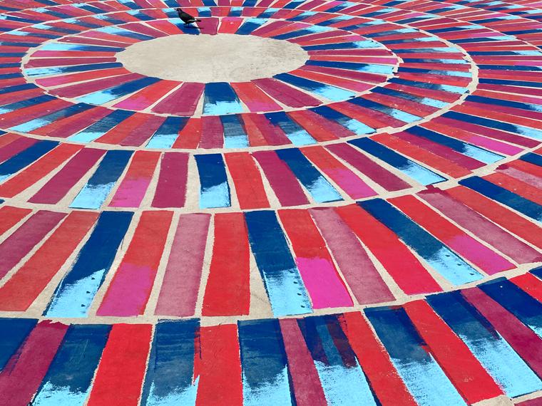 Amanda McCavour, Spirals, loops and circles, 2021.