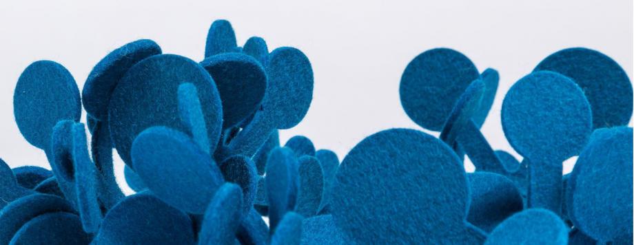Lily Yung, Blue Boa (detail), 2006. Image by Scott Lee.